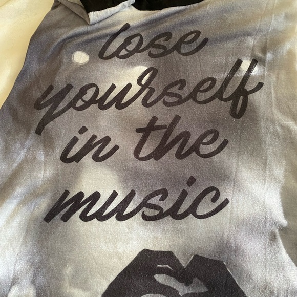 Black Matter Graphic Tank Top M - Picture 5 of 8